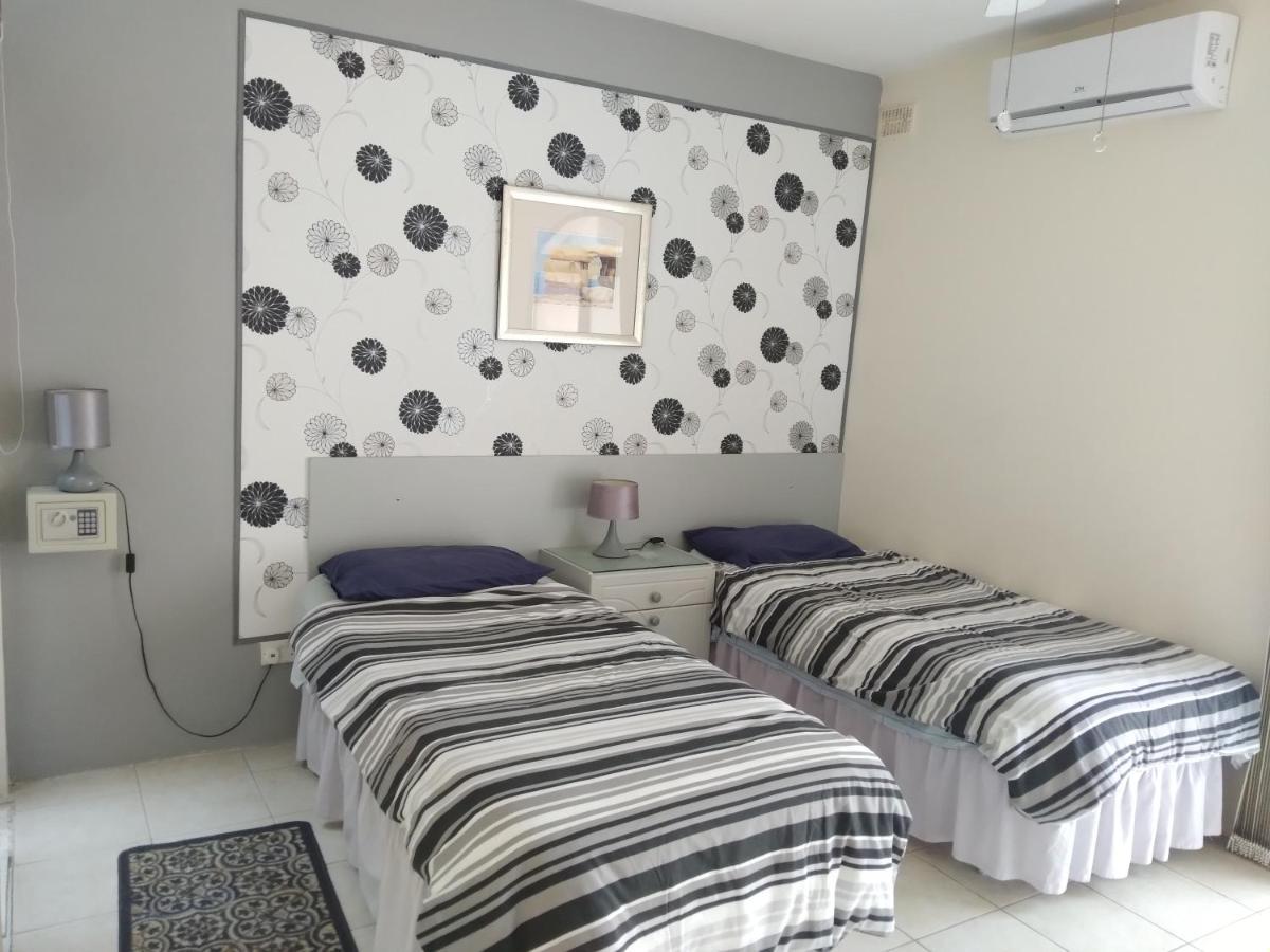 Hotel Seafront Akwador Marsaskala Exterior foto